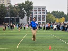 天塌了！曼城年薪2.6亿难留当家巨星，皇马重金