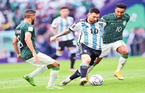 Epic商城公布第三款神秘免费游戏：恋爱游戏《永夜》