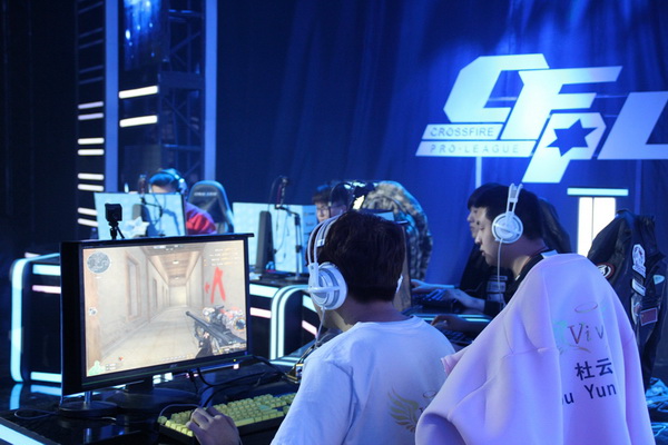 队到吕小军 队到吕小军