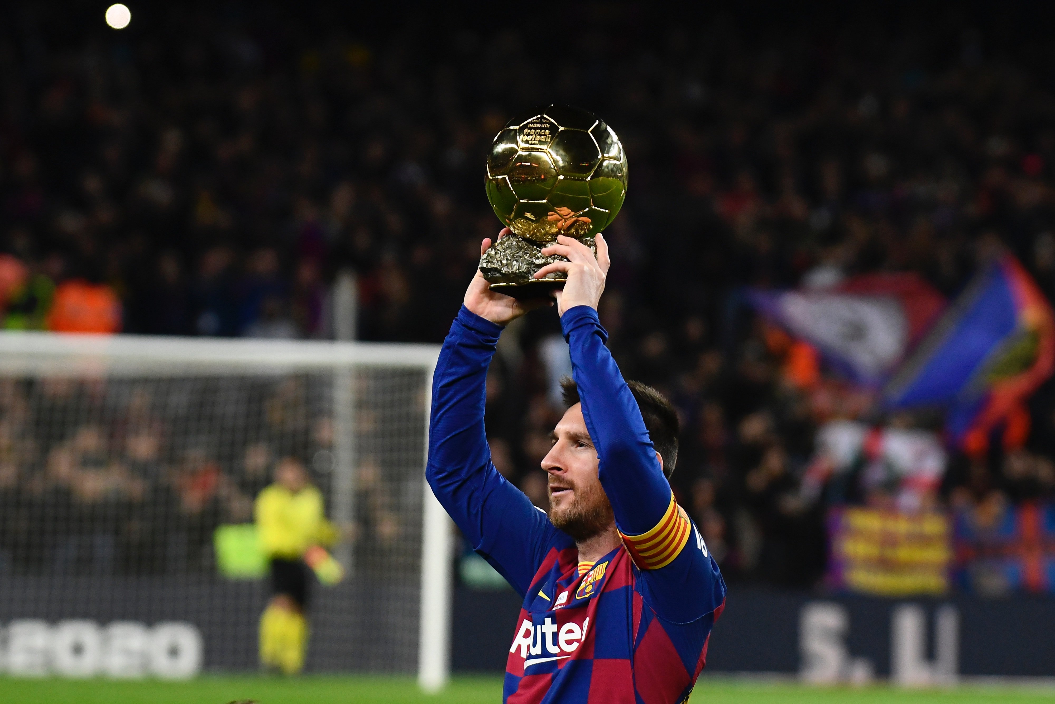 并在防守端 并在防守端