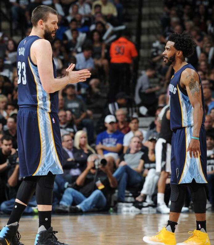 NBA历史25大交易盘点！快船9换1排名第一，湖人多次上榜